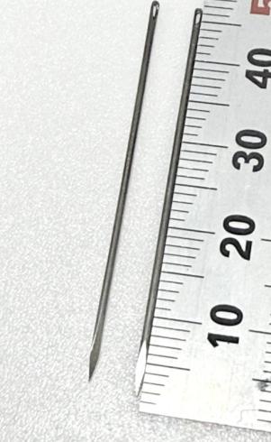 手縫用三角針　#8604　2本入り