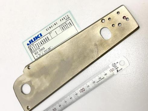 JUKI DSU-144Nパーツ　ベッドジョウメンカバー 取寄品 取寄送料